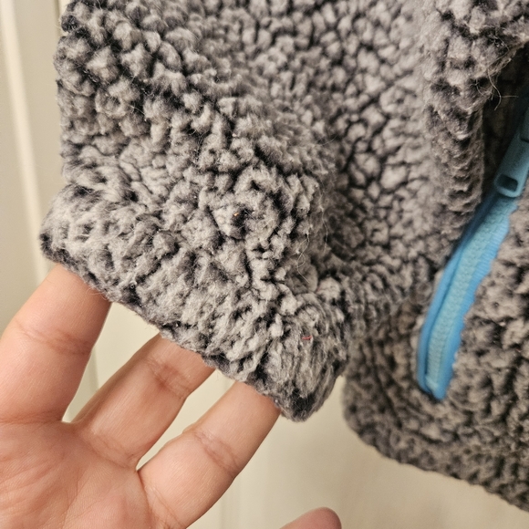 Girl's JUSTICE Sherpa fuzzy faux fur pullover with pockets size 10 - Picture 5 of 10